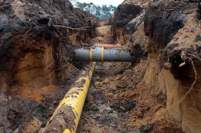 How to Install Sewer Lines in a Trench